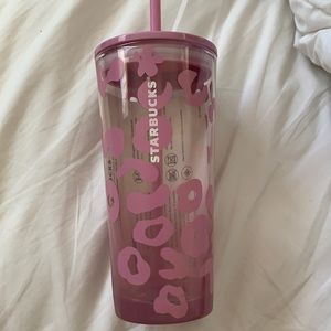 Pink cheetah print Starbucks cup